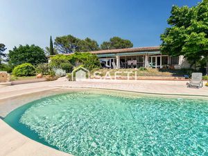 Vente maison 5 pièces 163 m² à Saint-Paul-en-Forêt (83440)  645 000 €