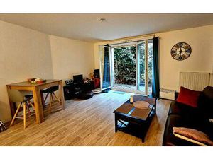 Appartement 2 Pièces dans immeuble récent proche commerces et transports