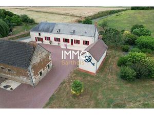 Longère plain pied et 2 héctares de terrain