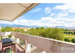 Vente appartement 3 pièces 82 m² à Grenoble (38000)  159 000 €