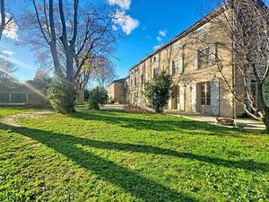 Propriété 12 pièces de 363 m2 à 10 minutes d'Avignon