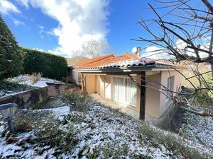 A vendre  Charmante maison  à Châtel-Guyon