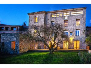 Vente appartement 4 pièces 130 m² à Digne-les-Bains (04000)  218 000 €