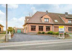 Maison avec 4 Chambres à Pepingen