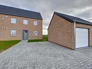 Maison 4 chambres + bureau 2 salles de bains avec jardin !