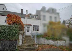 Maison 3 ch à rénover avec jardin et garage