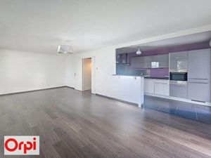 Vente appartement 4 pièces 98 m² à Clermont-Ferrand (63000)  259 950 €