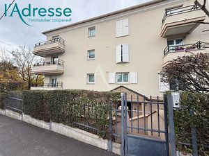 Vente appartement 3 pièces 65 m² à Noisy-le-Grand (93160)  279 900 €