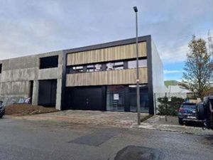 Bien professionnel à louer à Deurne € 6.750 (LI51N) - DG Real Estate | Zimmo