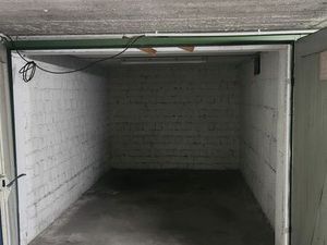 Garage à louer
