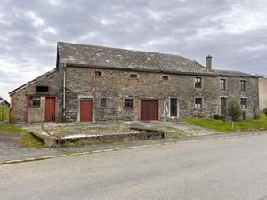 Ferme en pierre à rénover