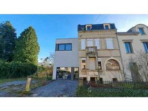 Vaste maison de caractère