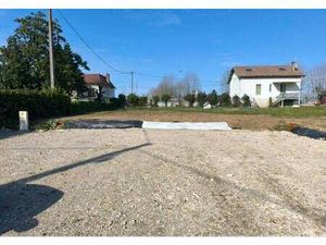 Terrain constructible viabilisé à vendre