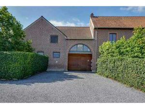 Ruime moderne loft met 3 slaapkamers te Bilzen