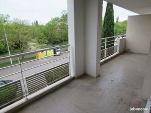 APPARTEMENT T2 AU 1er étage AVEC VUE SUR LE LAC