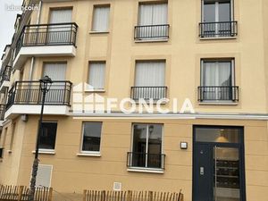 Parking Villiers Le Bel