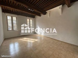 Studio 1 pièce 30 m²