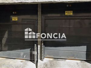 Parking 15 m² Nimes