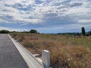 Terrain constructible viabilisé à vendre