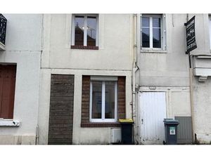 Location appartement  m² T-3 à Château-Renault  630 €