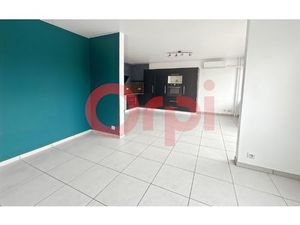 Location appartement  65.13 m² T-3 à Lyon 8  1 085 €
