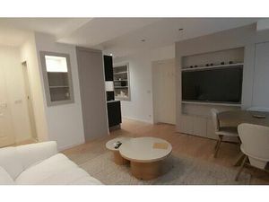 Location appartement  m² T-3 à Nice  1 300 €