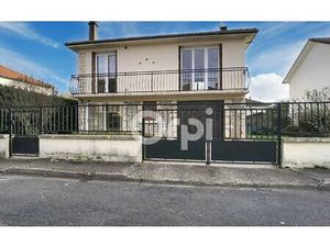 Location maison  m² T-3 à Malemort-sur-Corrèze  910 €