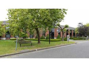 EN DIRECT DU PROPRIETAIRE - 125 €/m²/an