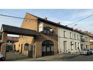 Spacieux bureau à louer sur 3 niveaux – Quaregnon