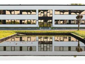 Bureaux 1320 m² à louer à Mouscron