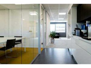 Bureaux 330 m² à louer à Mouscron