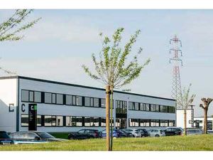Bureaux 1320 m² à louer à Tournai