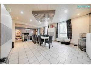 GRANDE MAISON 7 CHAMBRES – PANNEAUX SOLAIRES – JARDIN