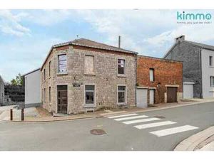 SPACIEUSE MAISON 3 CHAMBRES AVEC COUR - ENORME POTENTIEL