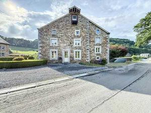 Charmante maison en pierre du pays  rénovée avec goût