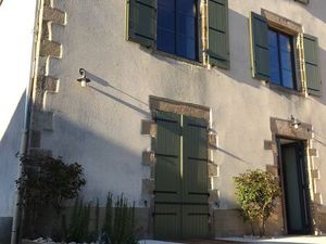 Appt standing 107m2 jardin terrasse parking centre-ville accès PMR élévateur privatif