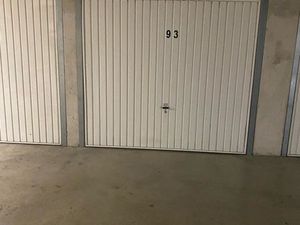 Particulier vend box garage double les allées de maillane proximité hôpital st joseph