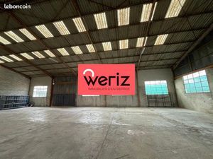 Local industriel 500 m²