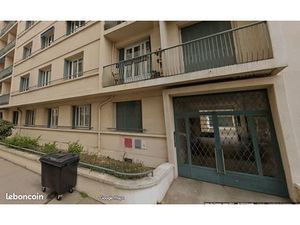 Garage/box 9 m² Lyon 4e Arrondissement