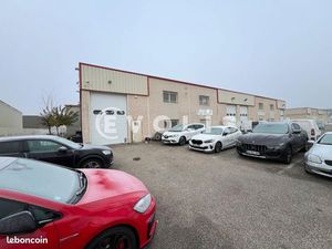 Local d'activité 192 m²