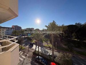 Vente appartement 2 pièces 56 m² à Antibes (06600)  337 000 €