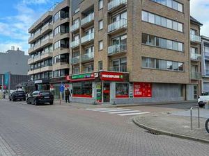 Appartement avec une chambre et un coin nuit