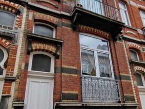 Maison + studio mansardé rue calme