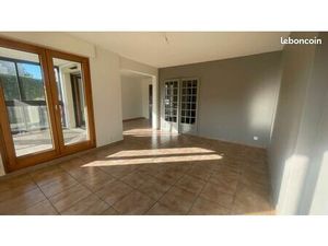 Appartement 4 pièces 82 m²