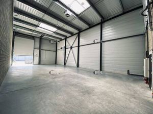 Local d'activités à vendre