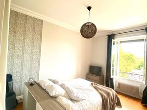 À vendre - Spacieux T2 d'environ 71 m2 au charme de l'ancien  facilement modulable en T3