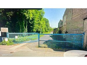 Terrain de 11 000 mètres industriel