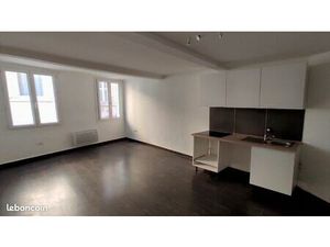 T2 quartier hôtel de ville - proximité immédiate VIEUX PORT/PANIER