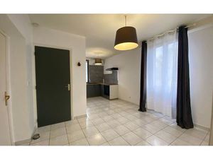 Location appartement  m² T-2 à Castres  429 €