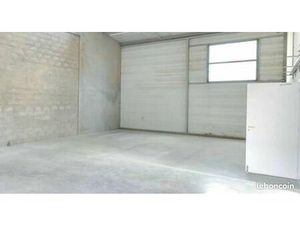 Local bureaux 137 m²